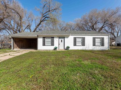 6566 N East Park View St