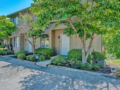 401 Harbor Ridge Dr