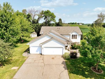 1512 Pond View Ct