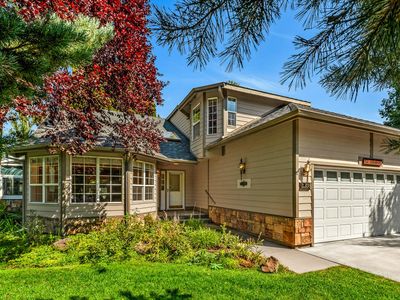 3308 NE Stonebrook Loop