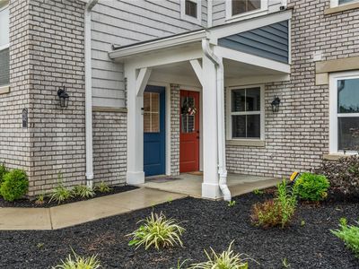 452 Glenhaven Way
