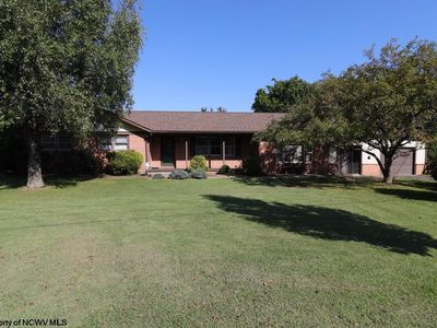 279 Hillcrest Dr