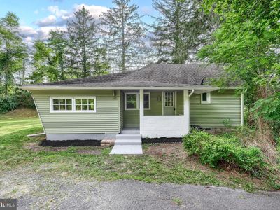 1121 Fishing Creek Valley Rd