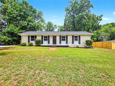 273 Norton Cir SE