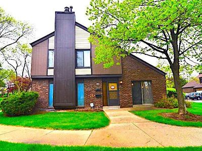 8580 North Servite DRIVE