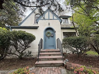 2 Birch Rd