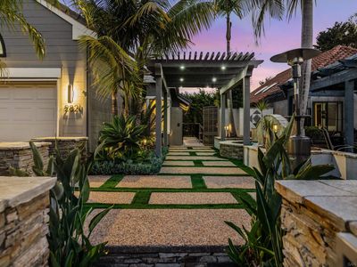 2821 Forest View Way