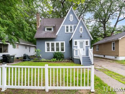 1031 Ada Ave