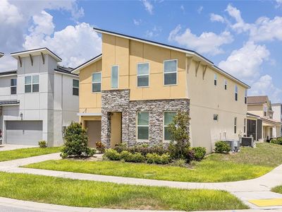 1809 Tropical Palms Cir