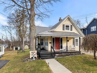 17 Sherwood Ave