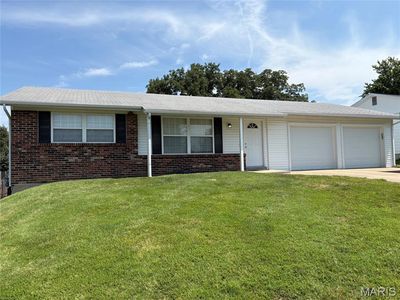 11 Sunnyfield Rd