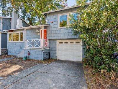 33 Brookdale Avenue