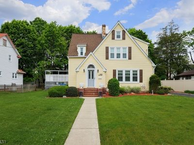 1115 Central Ave