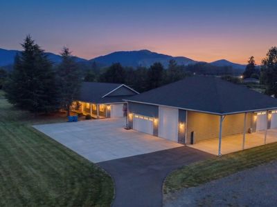 2850 Woodland Park Rd