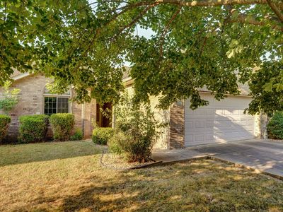 2314 W Deerbrooke Trail