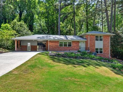 2424 Briarmoor Rd NE