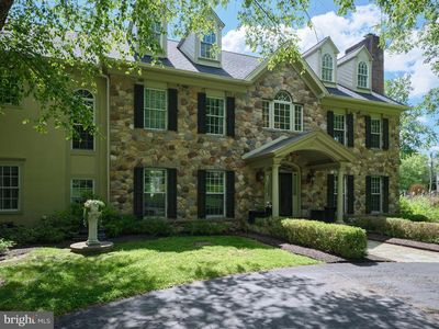 5765 Valley Stream Dr