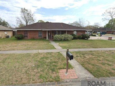 2002 Oak Grove Dr