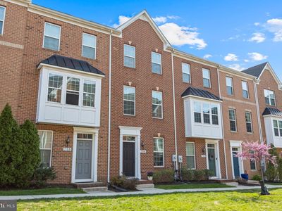 748 S Macon St