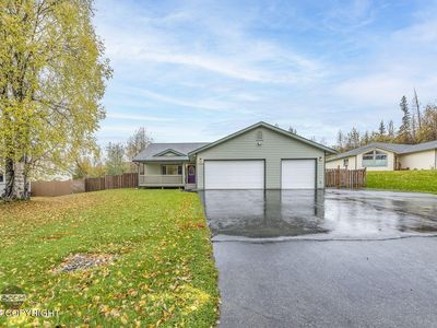 2344 N Thunder Gulch Cir