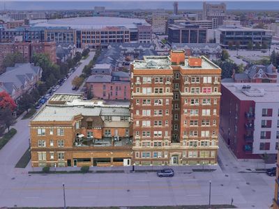 2627 John R St #F320A52C6