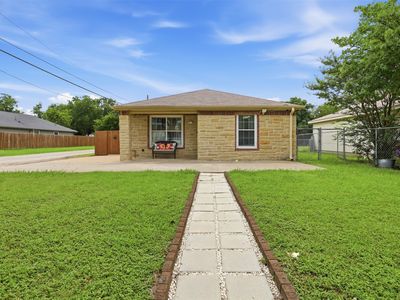 Property at 201 Eastland St, Cleburne, TX