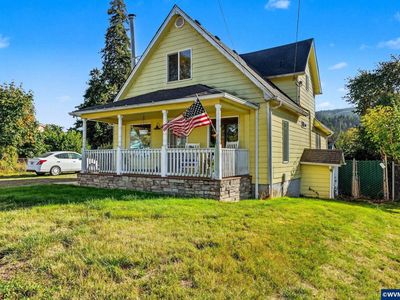 1312 Main St