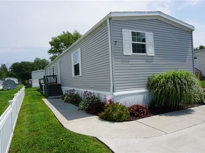 7 Farmingdale Dr