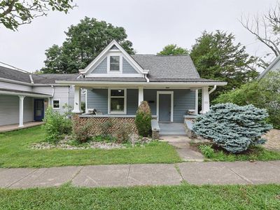 11 Laurel Ave