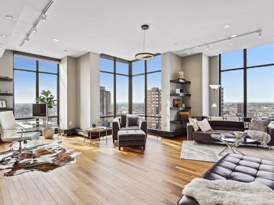 201 S 11th St UNIT 2100