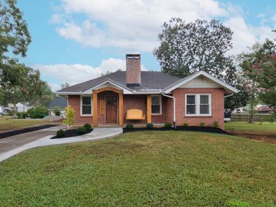 1207 Spring Creek Rd