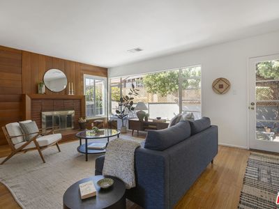 4163 Verdugo View Dr