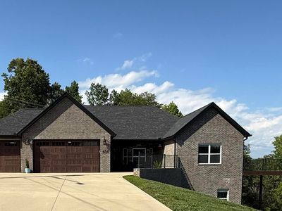454 Lake Vista Dr