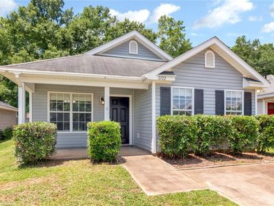 2122 Spring Grv W