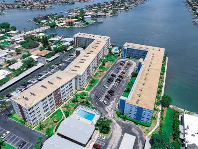 5575 Gulf Blvd APT 323