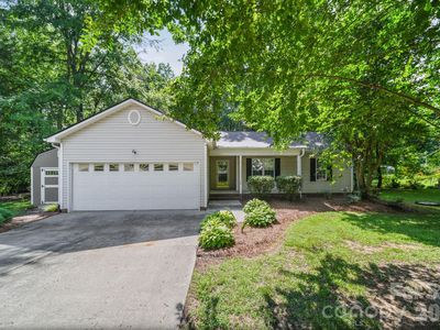Property at 126 Fritzvon Dr, Mount Pleasant, NC