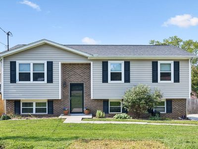 1617 Sundrop Dr