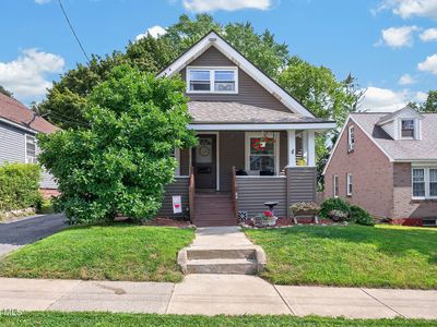 42 Jackson Avenue