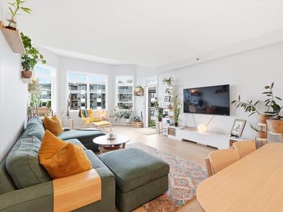 4 Constellation Pl APT 407