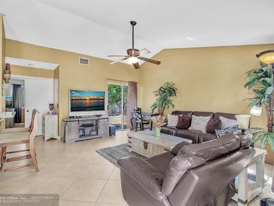 8727 Spring Valley Dr