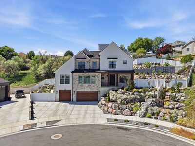 11704 S Halcom Dr
