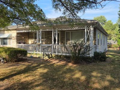 220 S Allen Ave
