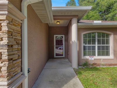 2635 NE 7th St APT 104