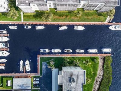 1 Harbourside Drive #1106