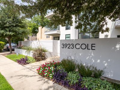 3923 Cole Ave #101