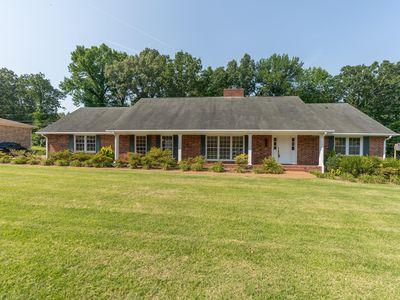 7418 Twin Brook Dr