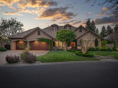 3350 E Via Montiano Ave