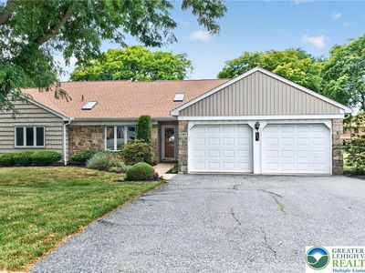 Property at 5702 Merion Ln, Macungie, PA