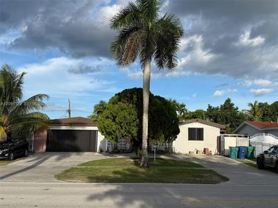 Property at 17731 SW 112th Ave, Miami, FL