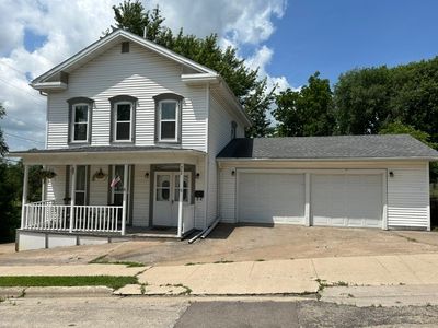 302 N Carroll St
